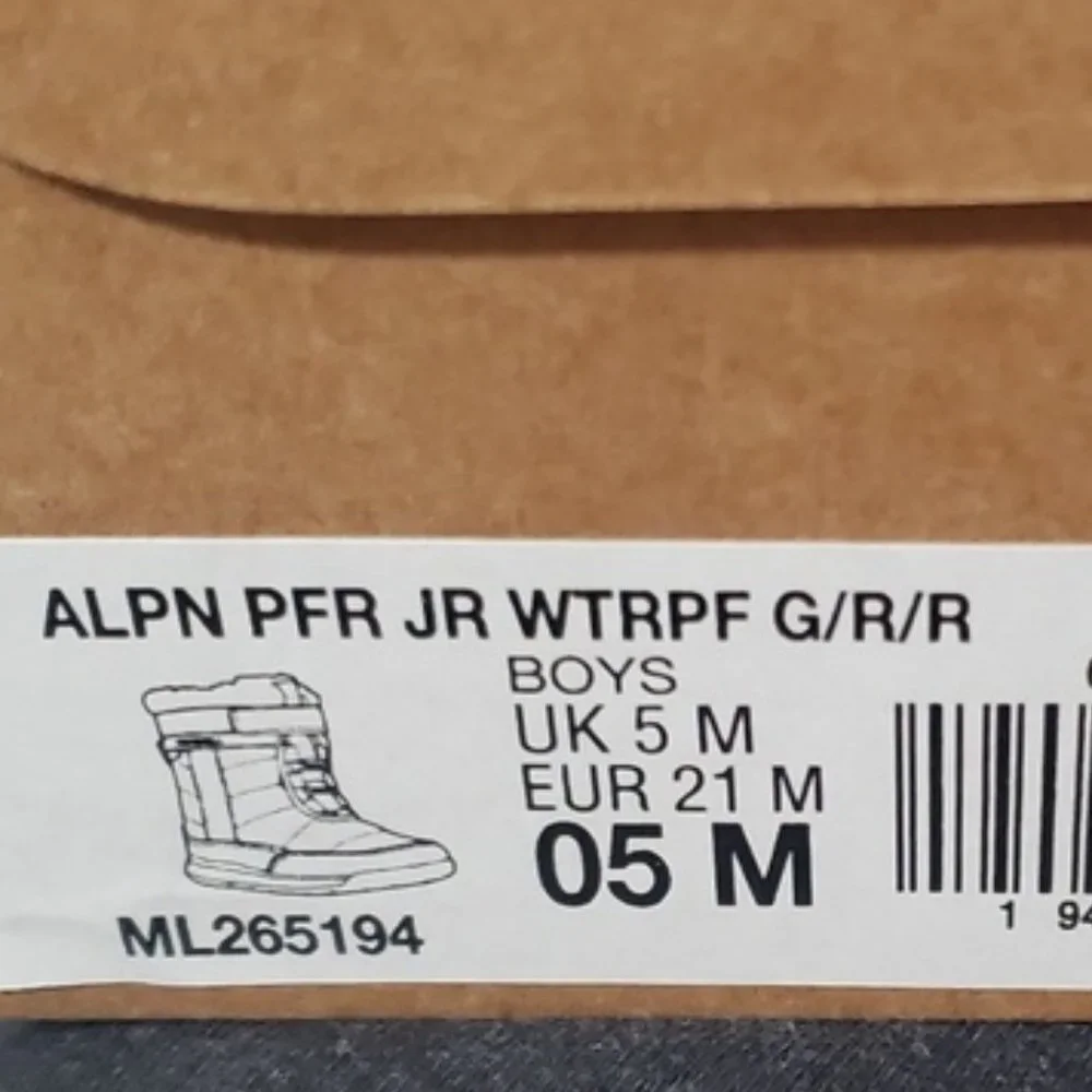 New With Box Merrell Kid's Alpine Puffer Waterproof Boot 5 Toddler